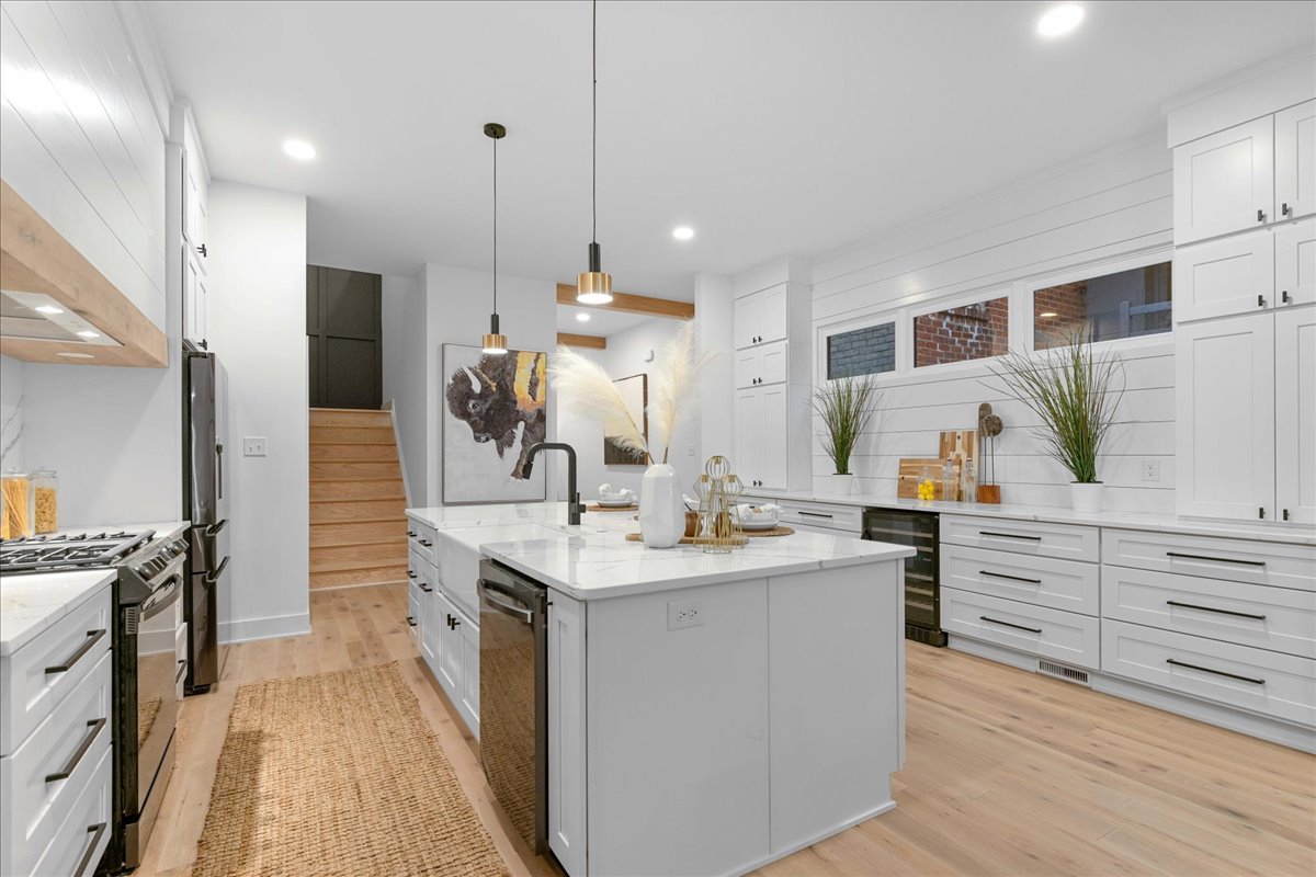 3131 W Franklin Street — Museum District Diva9